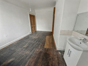 Photo 6- click for photo gallery